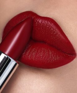 Rojo clásico con subtono frío