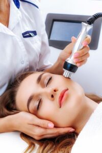 Radiofrecuencia facial: qué edades realmente necesitan este tratamiento