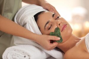 Gua Sha Facial: Técnica Correcta