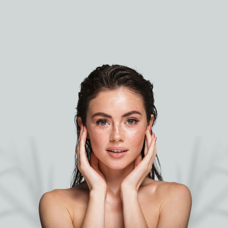 Esto pasa con tu maquillaje cuando cambia el clima (y cómo salvar tu look sin drama)